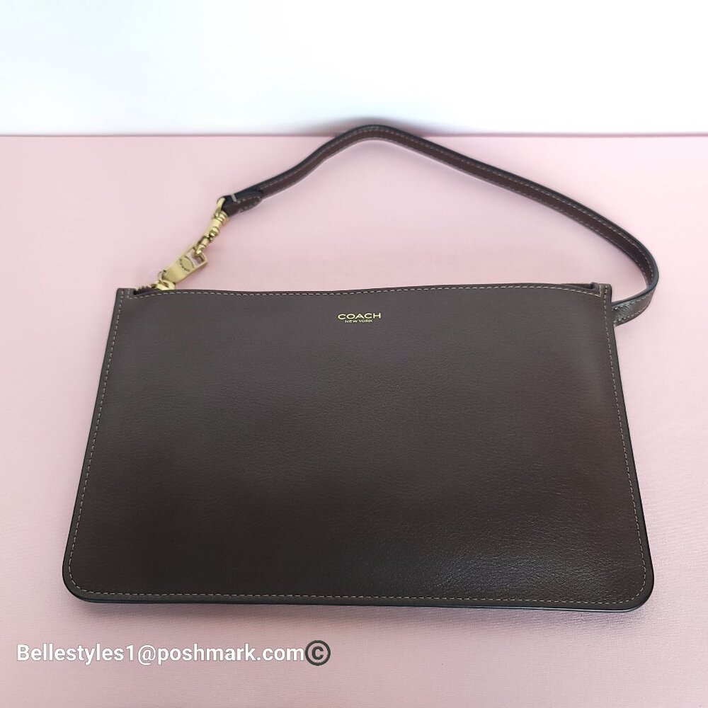COACH Natural Grain Leather Top-Zip Pouch with Dog-clip Leash- Maple color⭐ - Picture 8 of 16